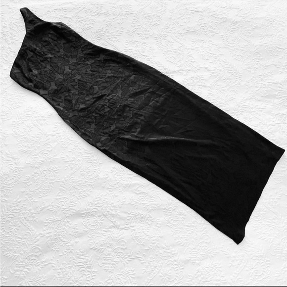 NWOT Lulus Chasing Desire Black Satin Jacquard One-Shoulder Maxi Dress Medium - Picture 6 of 11